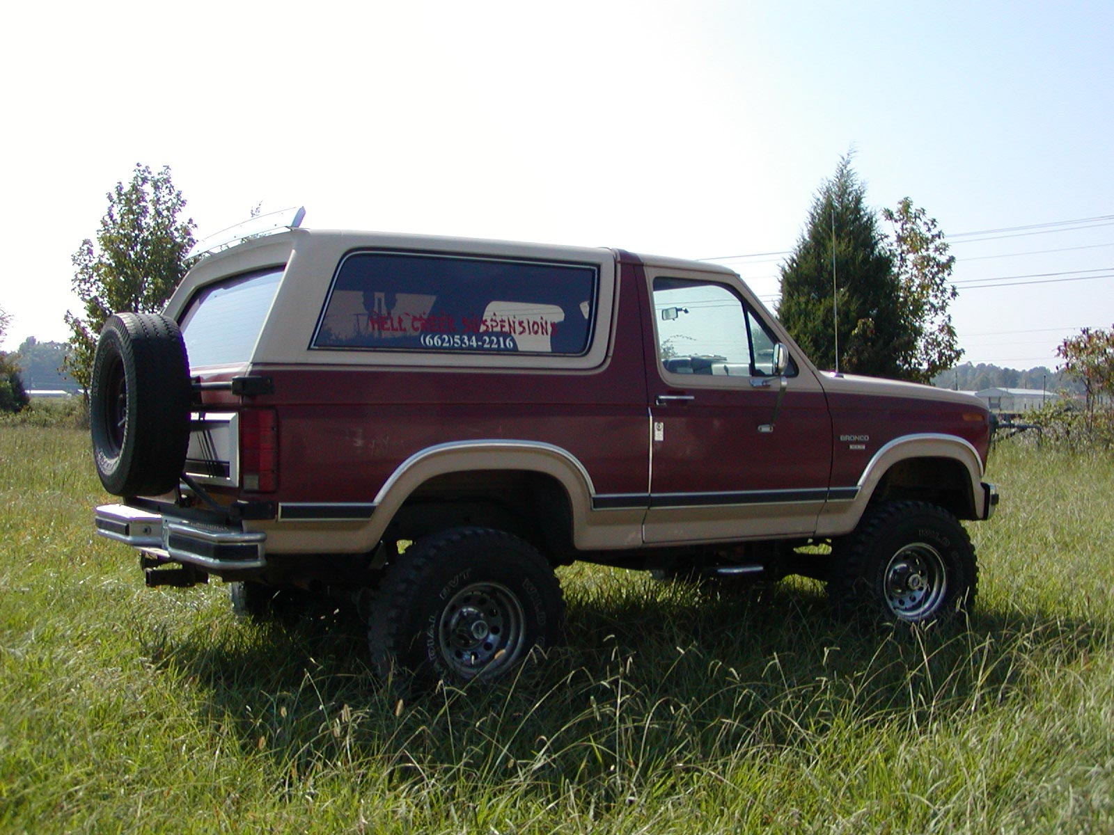 Use the buttons to view pictures